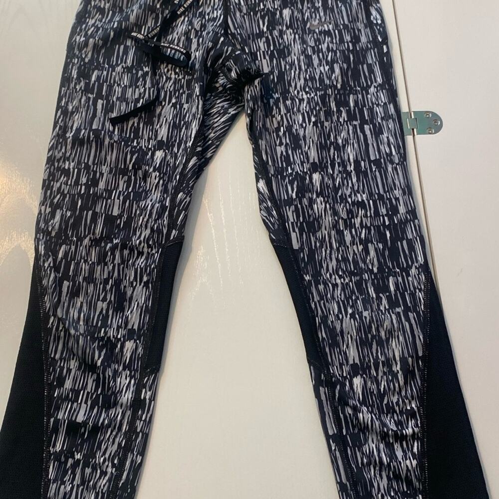 XS Nike leggings